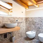 Dom wakacyjny Stabello Tower View& Hot Tub Experience *