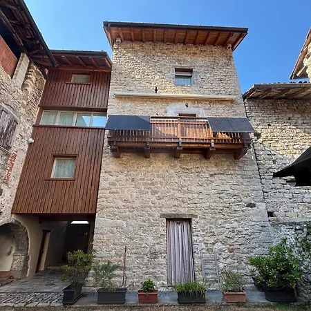 Stabello Tower View& Hot Tub Experience * Zogno